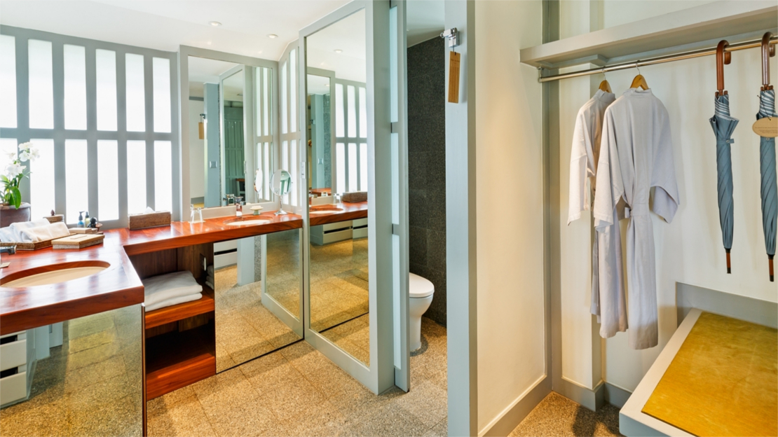 One Bedroom Hillside Cottage